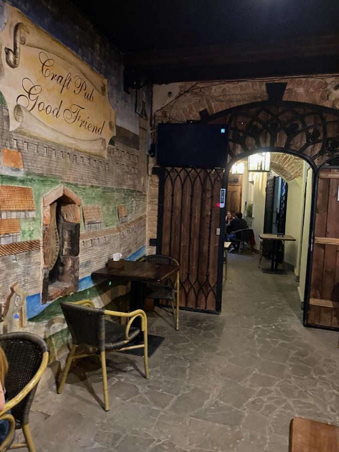 Апартаменти Королівські На Вулиці Лесі Українки 19 リヴィウ エクステリア 写真