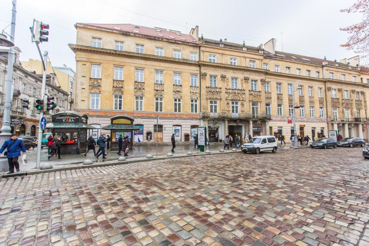 Апартаменти Королівські На Вулиці Лесі Українки 19 リヴィウ エクステリア 写真